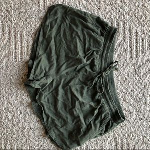 Green Universal Threads Goods Co Shorts